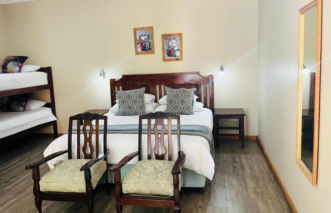 17 On Bird Guest House Beaufort West Esterno foto