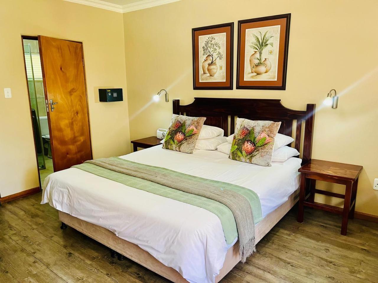 17 On Bird Guest House Beaufort West Esterno foto