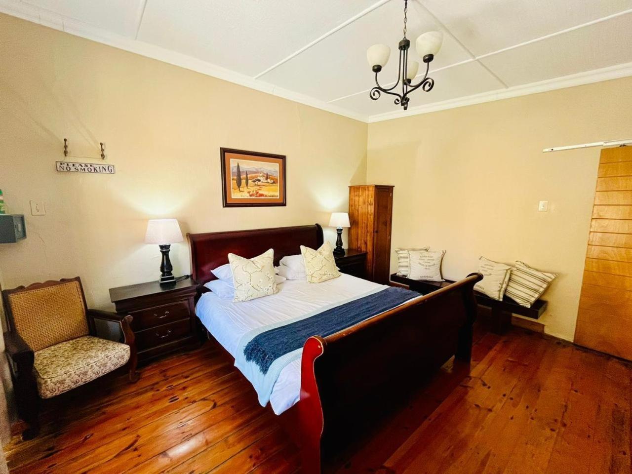 17 On Bird Guest House Beaufort West Esterno foto