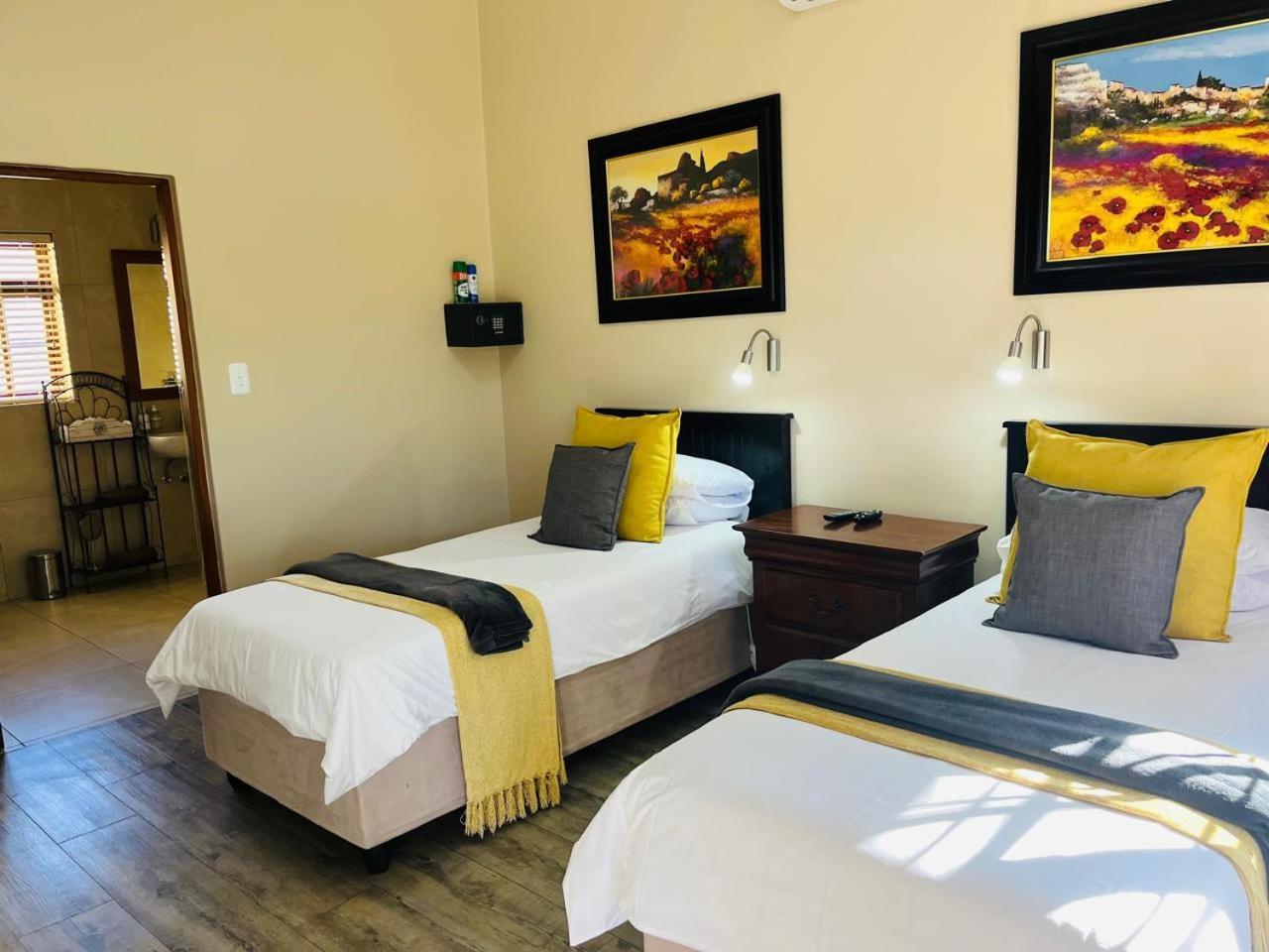 17 On Bird Guest House Beaufort West Esterno foto