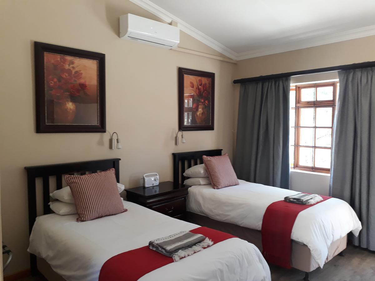 17 On Bird Guest House Beaufort West Esterno foto