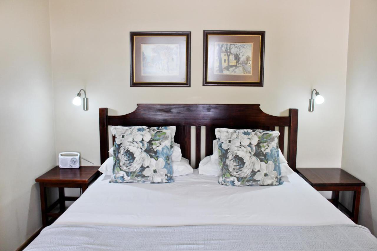 17 On Bird Guest House Beaufort West Esterno foto